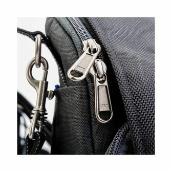 Think Tank fototas Mirrorless Mover 10 dark blue