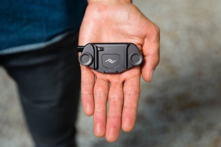 Peak Design capture camera clip