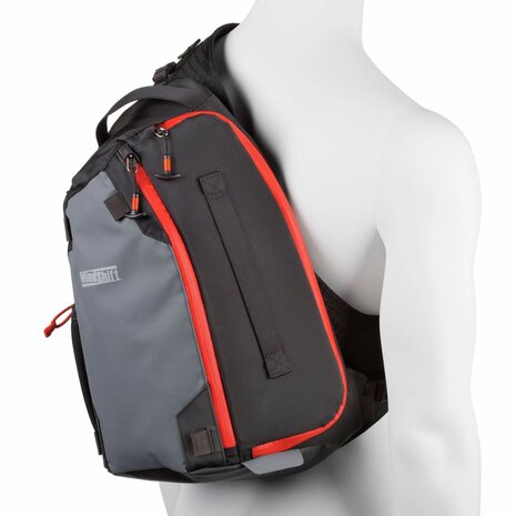 Think Tank PhotoCross 10 Slingbag Carbon Grey